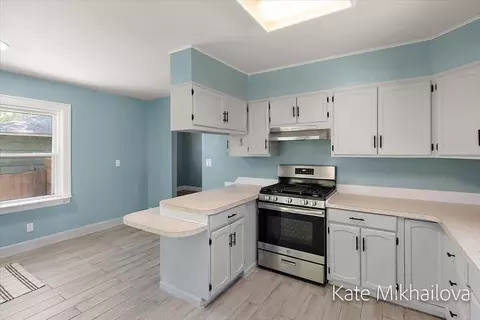 Kitchen - 850 Upton Ave, Springfield, MI 49037 photo 3 of 3