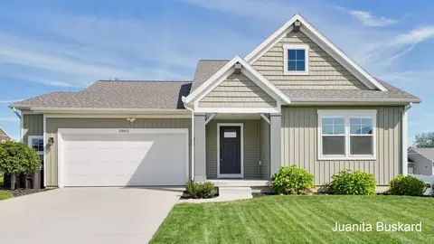 5862 Amur Dr SW, Wyoming, MI 49418