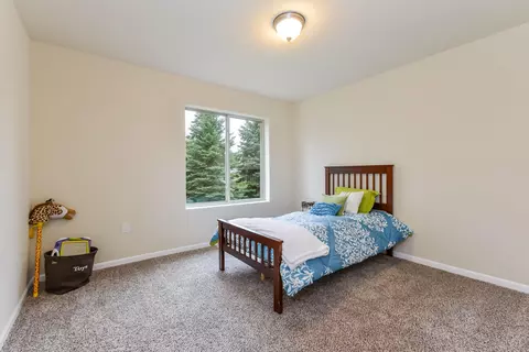 Bedroom - 816 Crooks St, Belding, MI 48809 photo 2 of 3