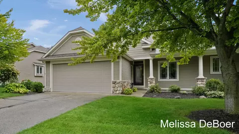 4614 Windsor Hill Dr #47, Hudsonville, MI 49426