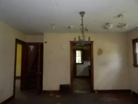 Living - 709 S Main St, Three Rivers, MI 49093 photo 5 of 5