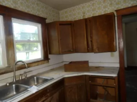 Kitchen - 709 S Main St, Three Rivers, MI 49093 photo 2 of 2