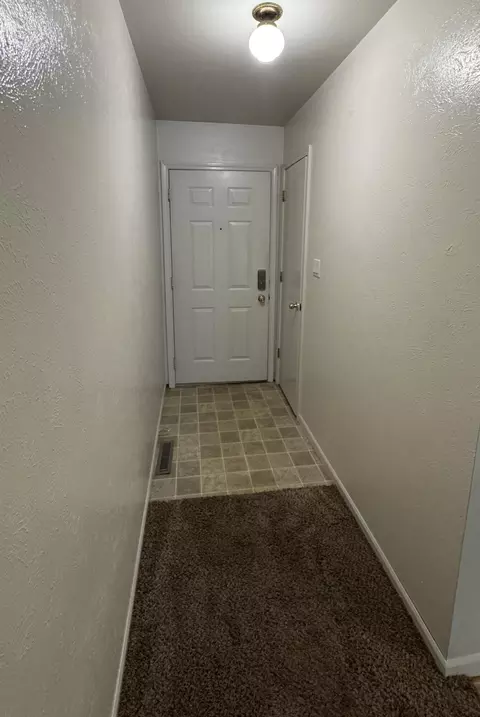 Entry Way - 164 Irwin St, Brooklyn, MI 49230 photo 2 of 2