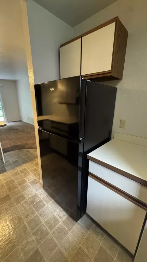 Kitchen - 164 Irwin St, Brooklyn, MI 49230 photo 2 of 4