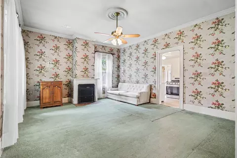 Living - 413 E Mansion St, Marshall, MI 49068 photo 3 of 4