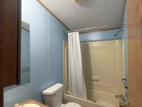 Bath - 1505 E Van Buren St, White Cloud, MI 49349 photo 2 of 2
