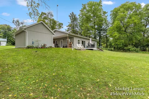 Exterior - 134 E 1st St, Stanton, MI 48888 photo 6 of 8