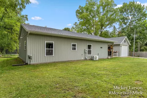 Exterior - 134 E 1st St, Stanton, MI 48888 photo 8 of 8