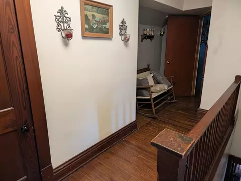 Entry Way - 535 W Chicago St, Bronson, MI 49028 photo 2 of 3