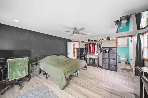 Bedroom - 865 Winifred St, Jackson, MI 49202 photo 6 of 9