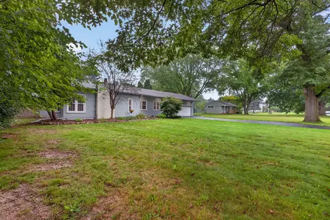 Exterior - 163 Robinson Rd, Jackson, MI 49203 photo 6 of 16