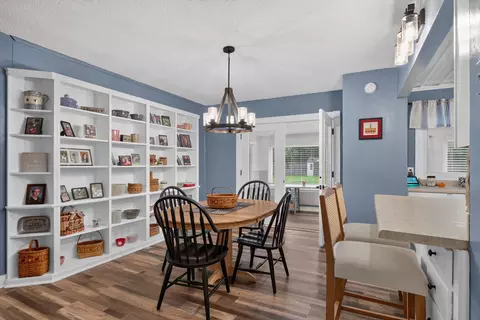 Dining - 163 Robinson Rd, Jackson, MI 49203 photo 2 of 4