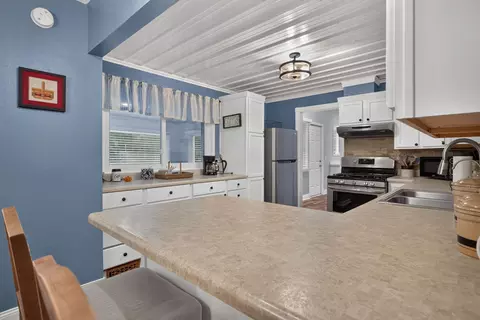 Kitchen - 163 Robinson Rd, Jackson, MI 49203 photo 4 of 4