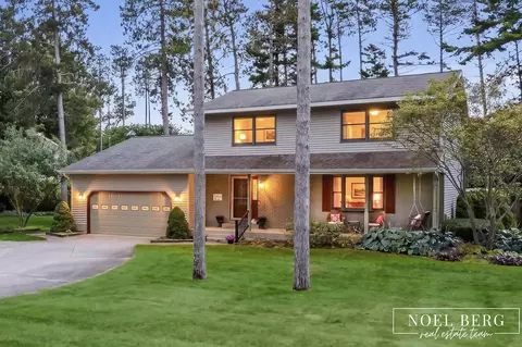 17218 Timber Dunes Dr, Grand Haven, MI 49417