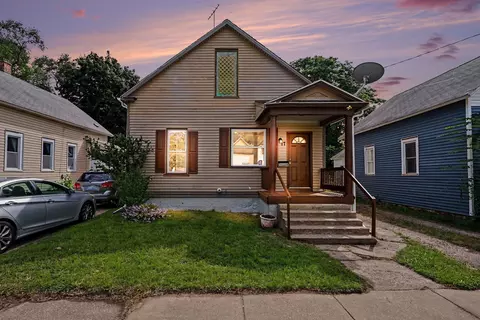 17 E Isabella Ave, Muskegon, MI 49442