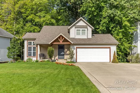 7275 Tory Dr, Hudsonville, MI 49426