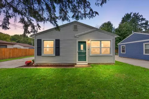 134 Wavell St SE, Grand Rapids, MI 49548