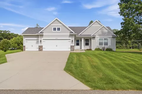 2076 Poplar Ct, Muskegon, MI 49445