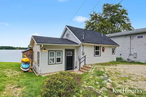 Exterior - 12230 Mac Dr NE, Belding, MI 48809 photo 2 of 2