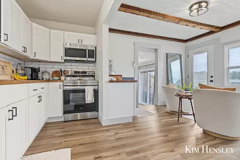 Kitchen - 12230 Mac Dr NE, Belding, MI 48809 photo 4 of 4