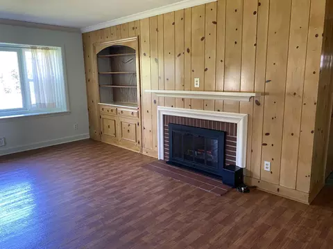 Living - 143 E Colon Rd, Coldwater, MI 49036 photo 5 of 5