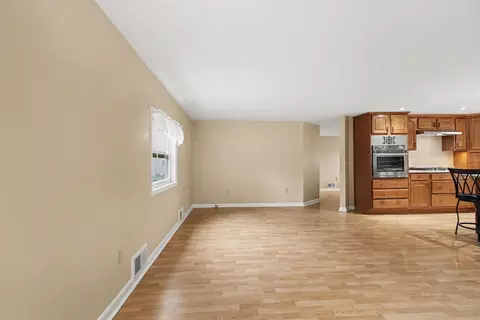 Living - 5670 Trailer Park Dr, Jackson, MI 49201 photo 2 of 2