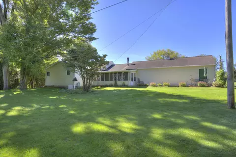 Exterior - 2300 Oleary Rd, Jackson, MI 49201 photo 11 of 15