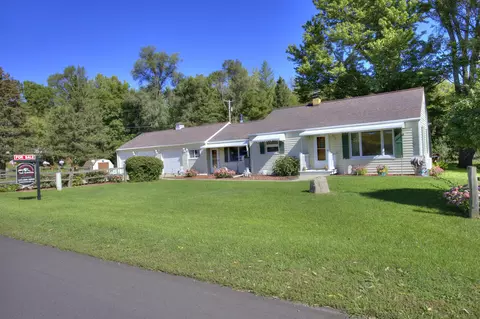 Exterior - 2300 Oleary Rd, Jackson, MI 49201 photo 5 of 15