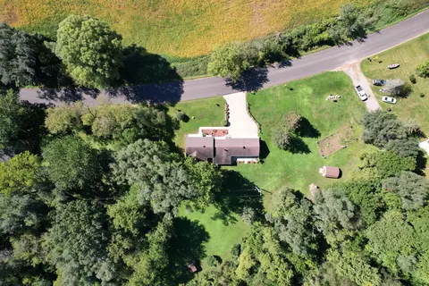 View/Area - 2300 Oleary Rd, Jackson, MI 49201 photo 3 of 8