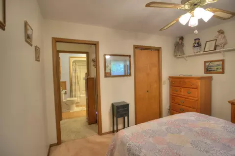 Bedroom - 2300 Oleary Rd, Jackson, MI 49201 photo 10 of 10