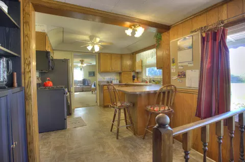 Kitchen - 2300 Oleary Rd, Jackson, MI 49201 photo 8 of 9