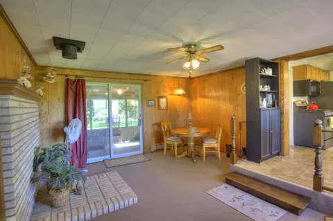 Dining - 2300 Oleary Rd, Jackson, MI 49201 photo 2 of 3