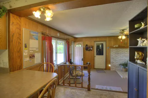 Entry Way - 2300 Oleary Rd, Jackson, MI 49201 photo 1 of 6