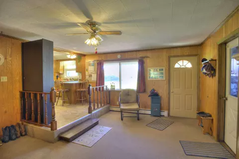 Entry Way - 2300 Oleary Rd, Jackson, MI 49201 photo 3 of 6