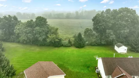 View/Area - 1239 Breezy Ln, Jackson, MI 49201 photo 2 of 4