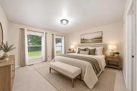Bedroom - 1239 Breezy Ln, Jackson, MI 49201 photo 4 of 6