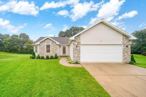 Exterior - 1239 Breezy Ln, Jackson, MI 49201 photo 3 of 14