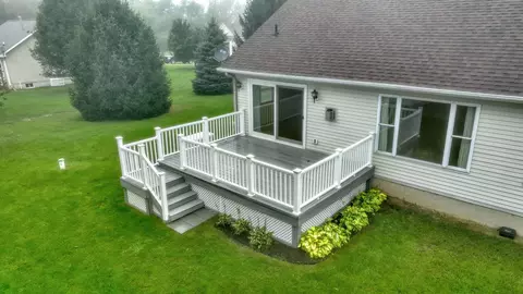 Exterior - 1239 Breezy Ln, Jackson, MI 49201 photo 9 of 14