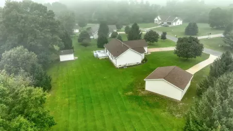 View/Area - 1239 Breezy Ln, Jackson, MI 49201 photo 3 of 4