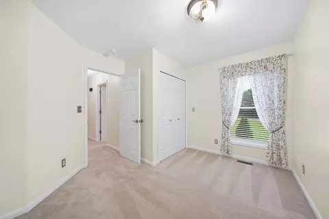 Bedroom - 1239 Breezy Ln, Jackson, MI 49201 photo 3 of 6