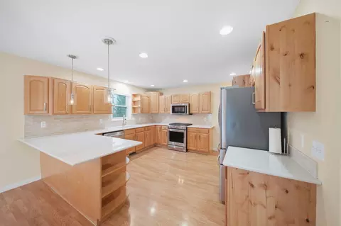 Kitchen - 1239 Breezy Ln, Jackson, MI 49201 photo 2 of 6