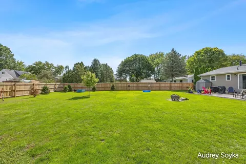 237 Roberta Jayne Dr SE, Lowell, MI 49331 photo 29