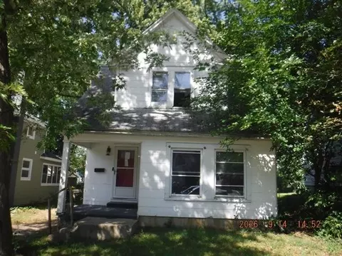 457 Clinton Ave, Kalamazoo, MI 49001