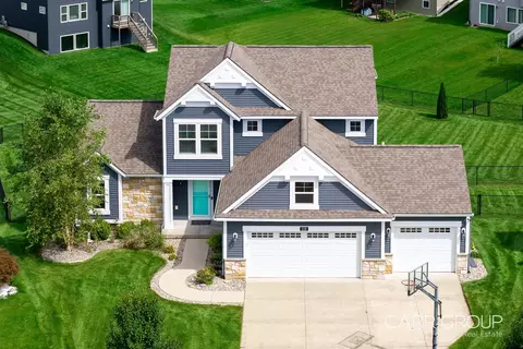 1119 Arbor Meadow Dr SE, Byron Center, MI 49315