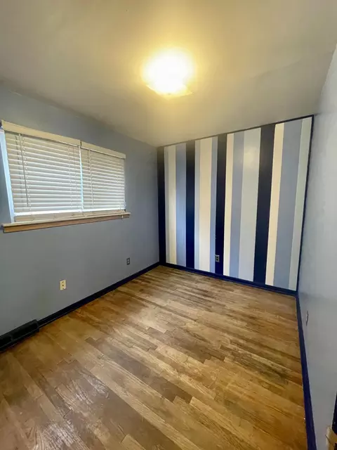Bedroom - 21850 Cunningham Ave, Warren, MI 48091 photo 2 of 4