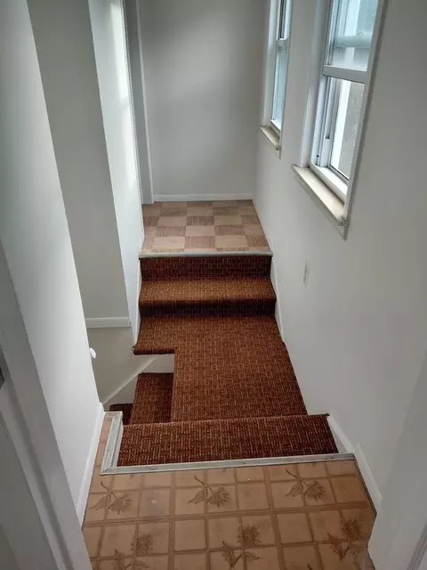 Entry Way - 2952 Nathan Ave, Flint, MI 48506 photo 3 of 4