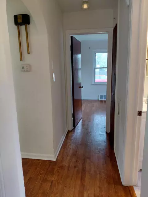 Entry Way - 2952 Nathan Ave, Flint, MI 48506 photo 1 of 4