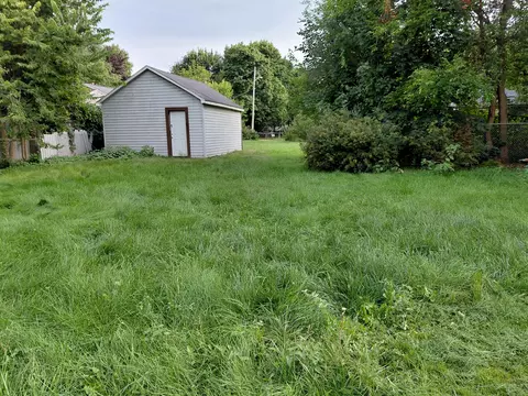 Exterior - 2952 Nathan Ave, Flint, MI 48506 photo 8 of 9