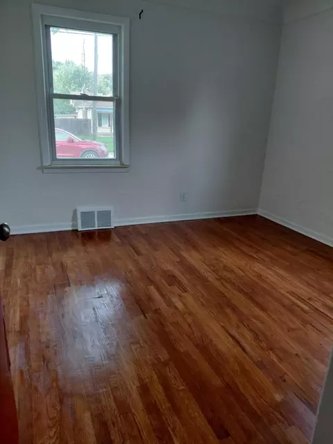 Bedroom - 2952 Nathan Ave, Flint, MI 48506 photo 1 of 4