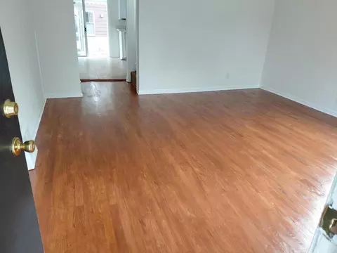 Living - 2952 Nathan Ave, Flint, MI 48506 photo 2 of 2